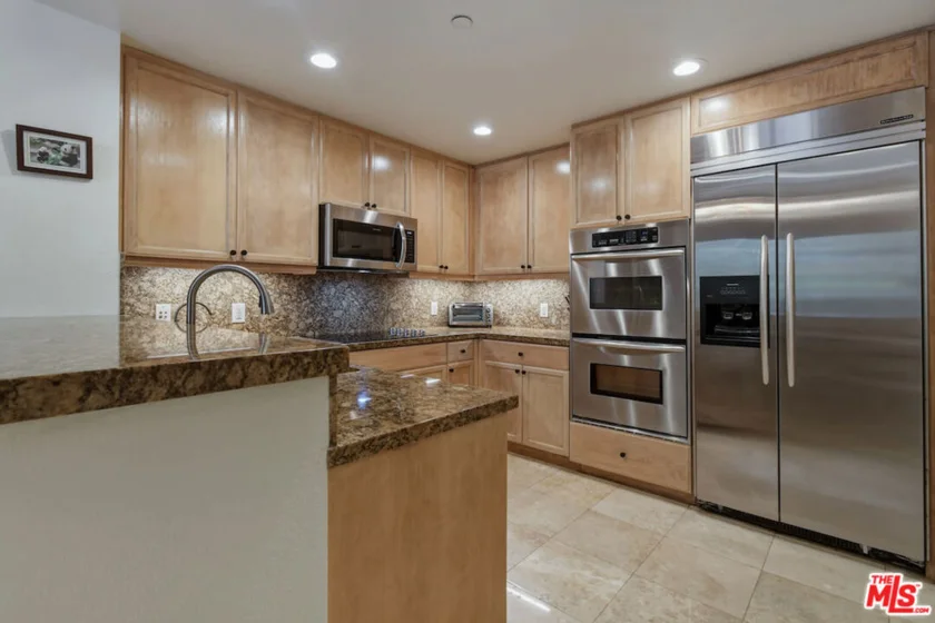 5625 Crescent Parkway #109 photo 12