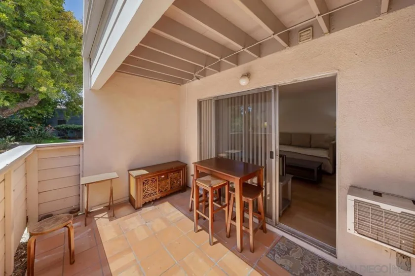 3266 Ashford Street #M photo 12