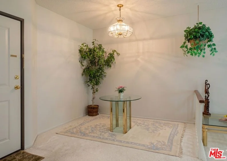 6323 Reseda Boulevard #44 photo 6