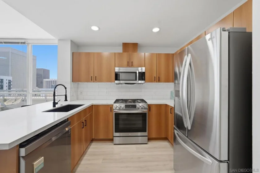 1580 Union #602 photo 5