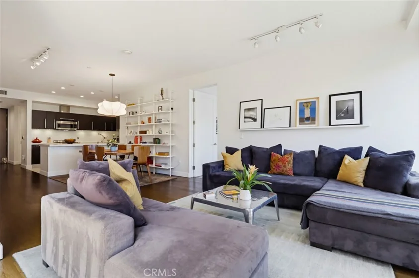 855 N Croft Avenue #302 photo 15