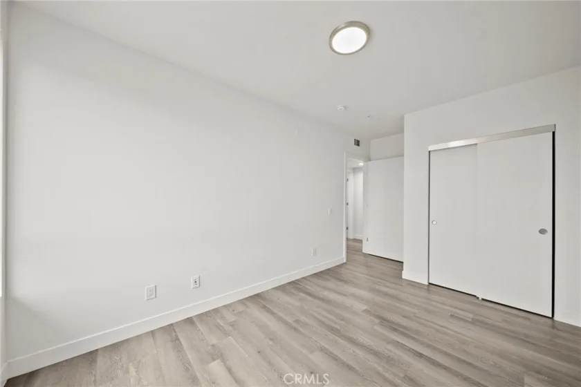 900 S Kenmore Avenue #504 photo 7