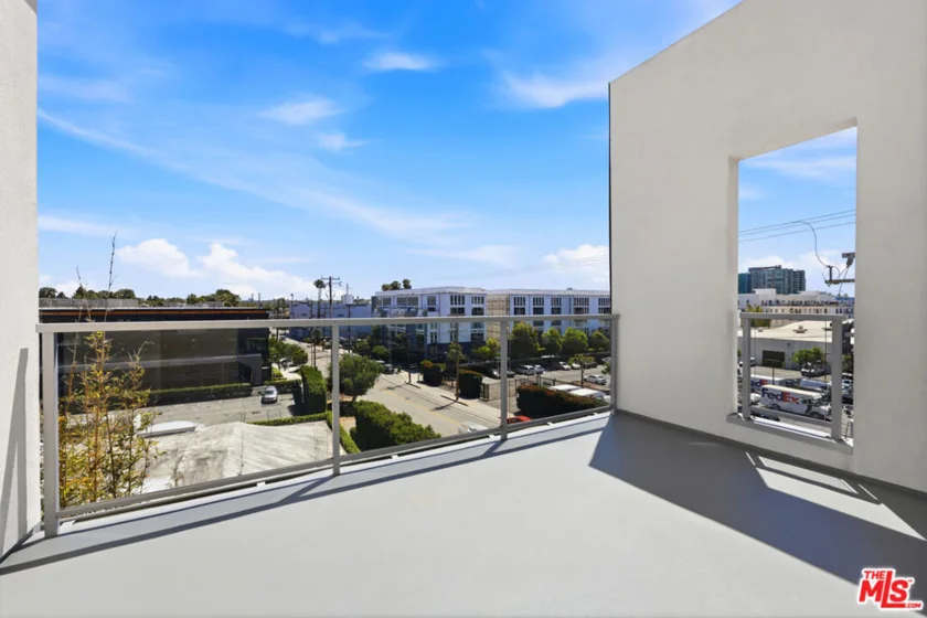 4140 Glencoe Avenue #516 photo 8