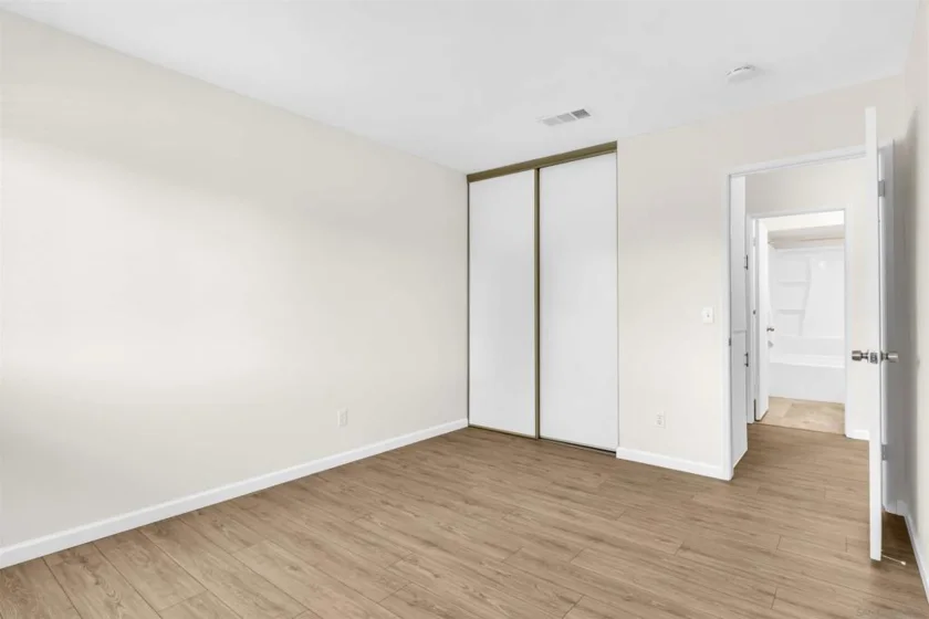 10250 Michala Place photo 9