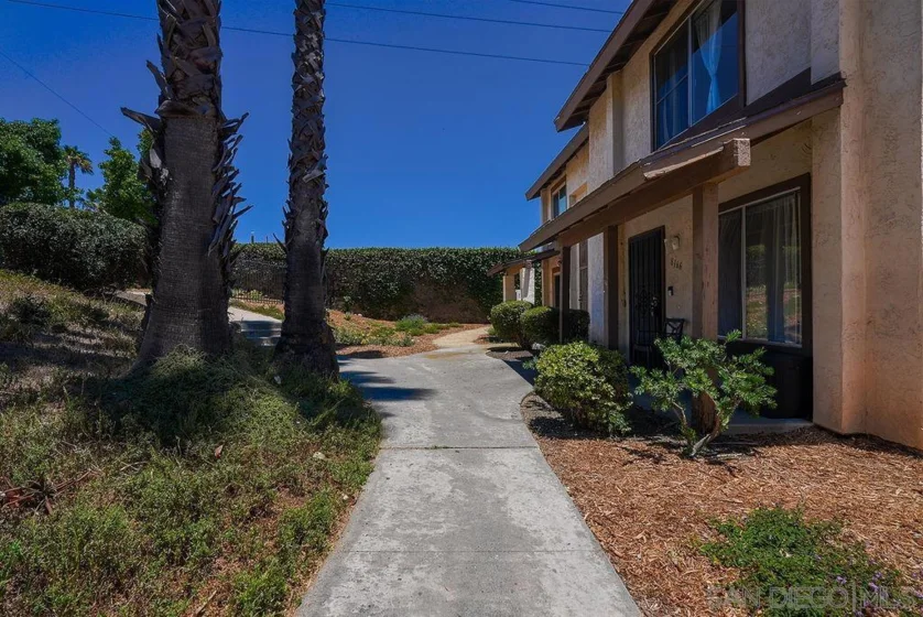 8166 Paradise Valley Court photo 14