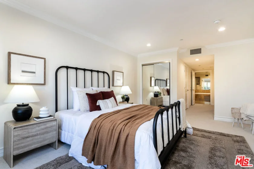 1417 S Westgate Avenue #201 photo 22