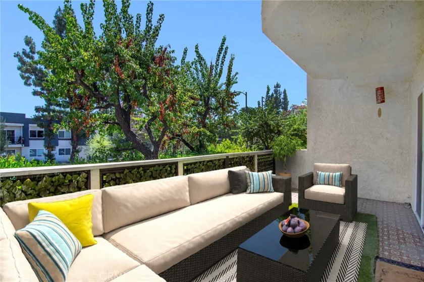 5255 Coldwater Canyon Avenue #E photo 21