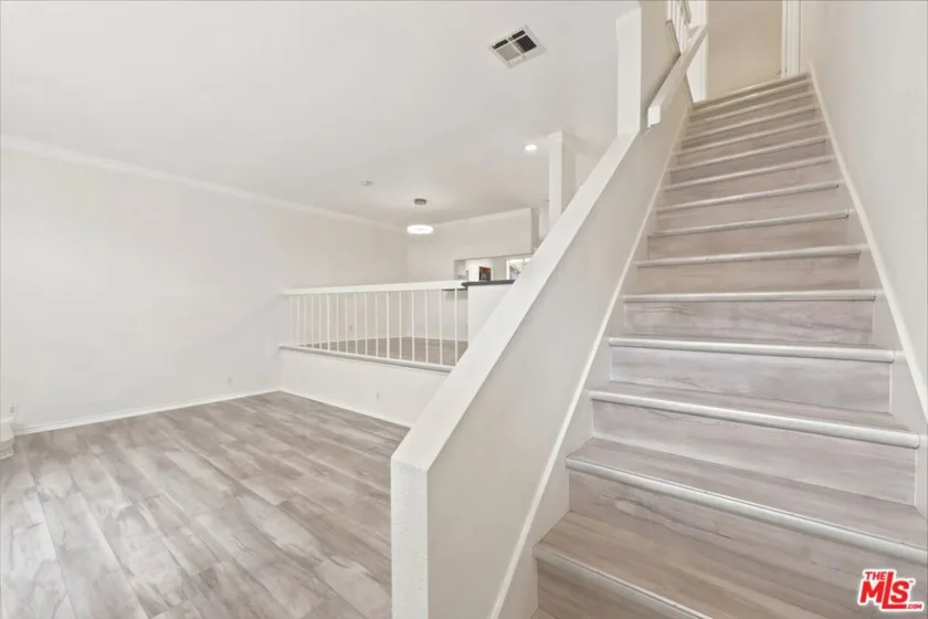 14937 Sherman Way #2 photo 28