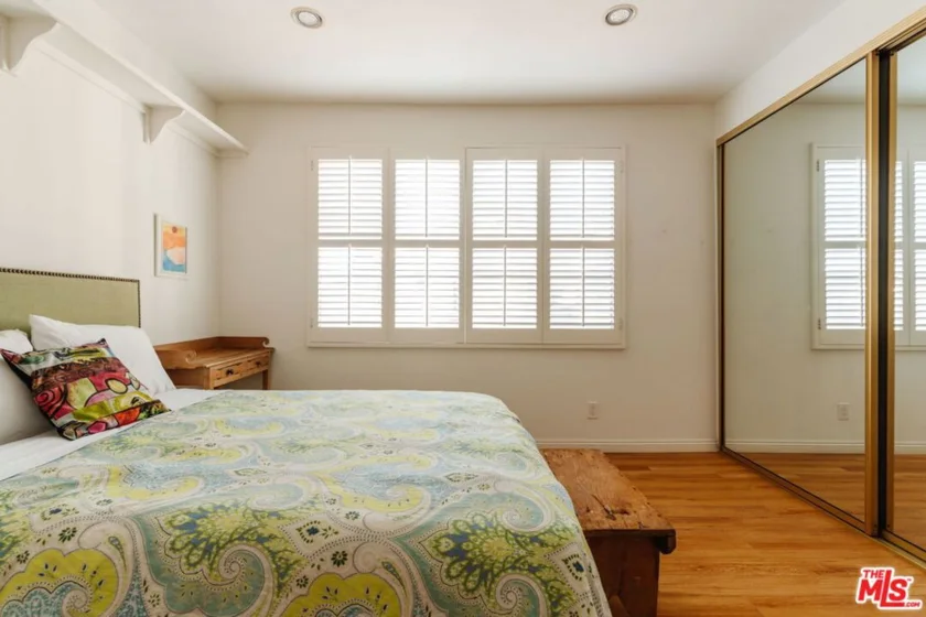 10336 Almayo Avenue #302 photo 24