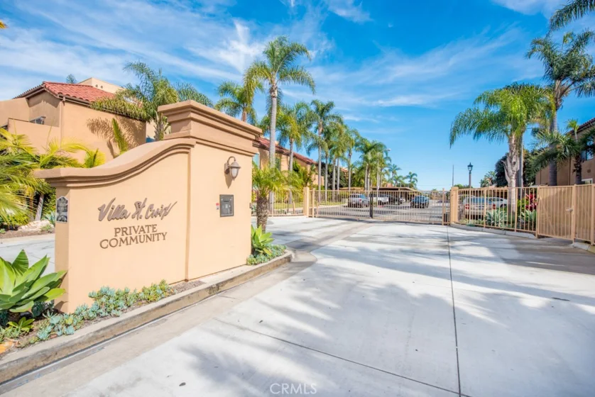 315 Coral Reef Drive #15 photo 1