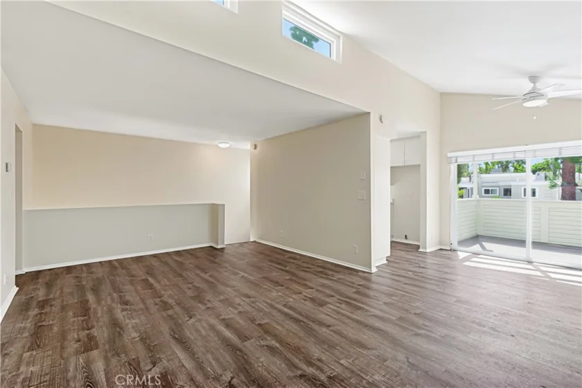 22139 Burbank Boulevard #7 photo 9