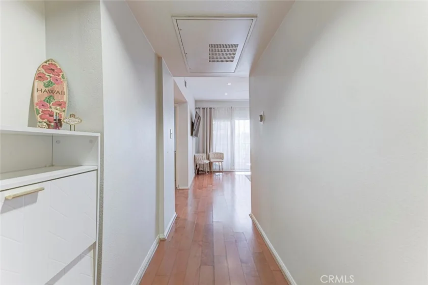 11124 Burbank Boulevard #101 photo 16