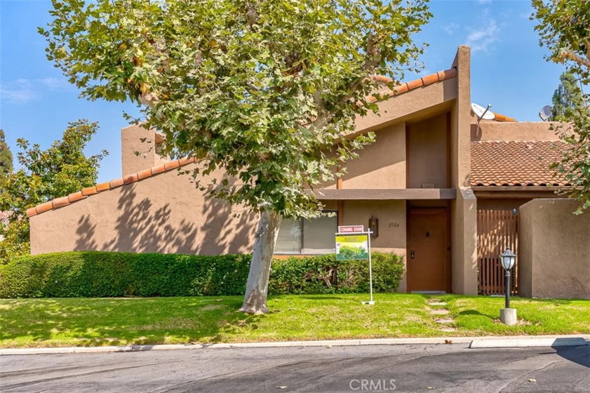 8544 Buena Tierra Place photo 1
