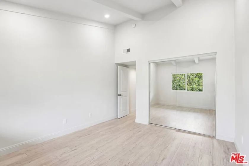 2700 Cahuenga Boulevard #E 4313 photo 14