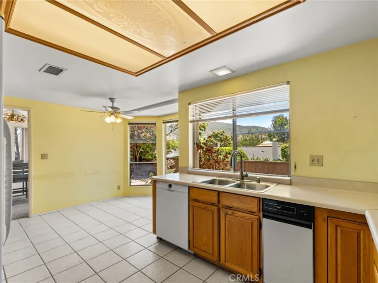 1210 Camino Del Lago photo 4