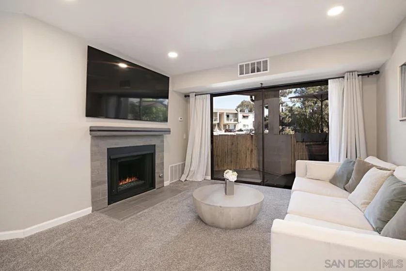 9709 Mesa Springs Way #207 photo 1
