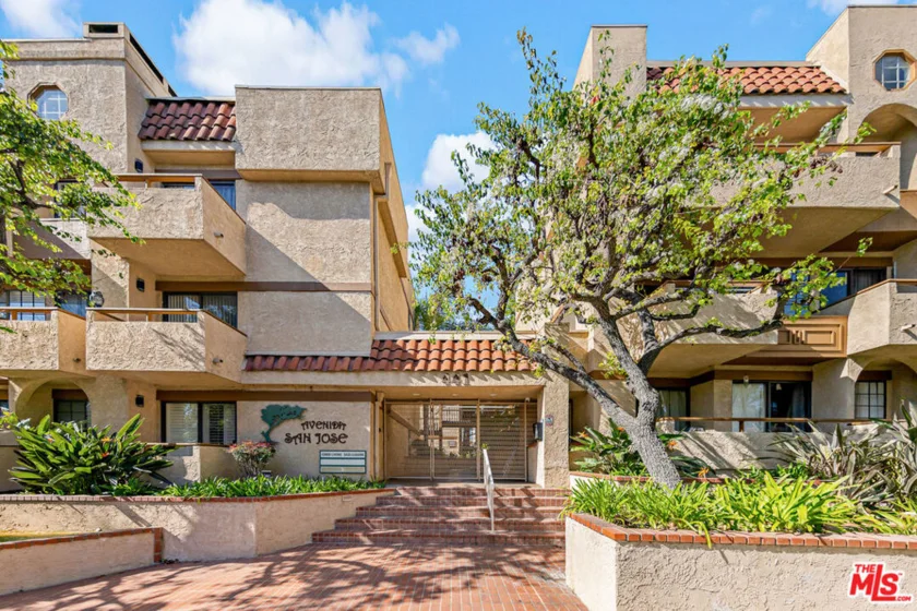441 E San Jose Avenue #209 photo 28