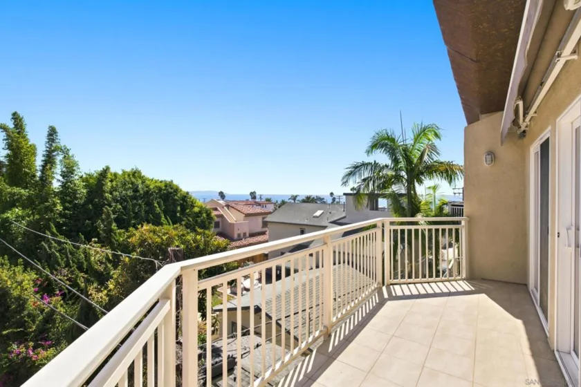 5366 La Jolla #305C photo 12