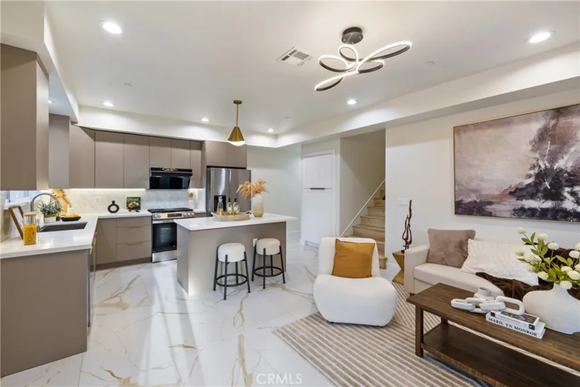 1649 N Lake Avenue #1 photo 19
