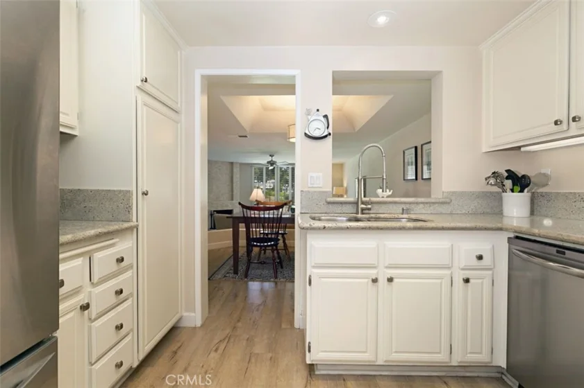 23334 Coso photo 19