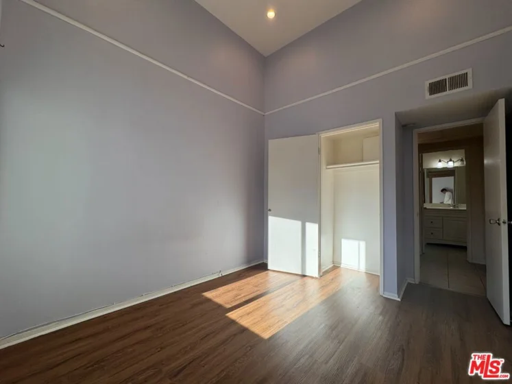 18645 Hatteras Street #263 photo 18