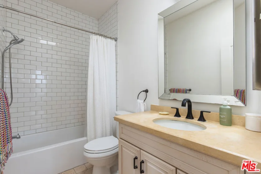 511 San Vicente Boulevard #306 photo 12