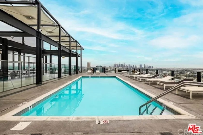 3810 Wilshire Boulevard #1209 photo 26