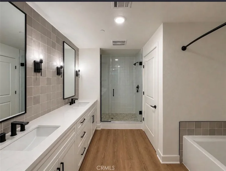 414 Main St Unit 210 photo 21