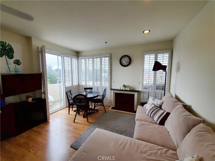 19350 Sherman Way #301 photo 1