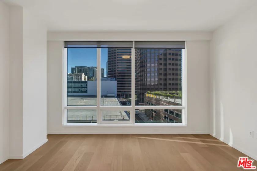 877 Francisco Street #1121 photo 4