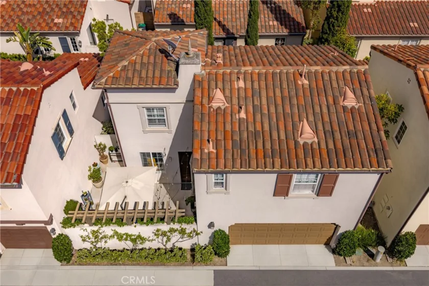 77 Canyoncrest photo 40