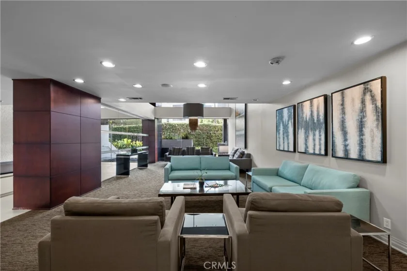 7250 Franklin #311 photo 24