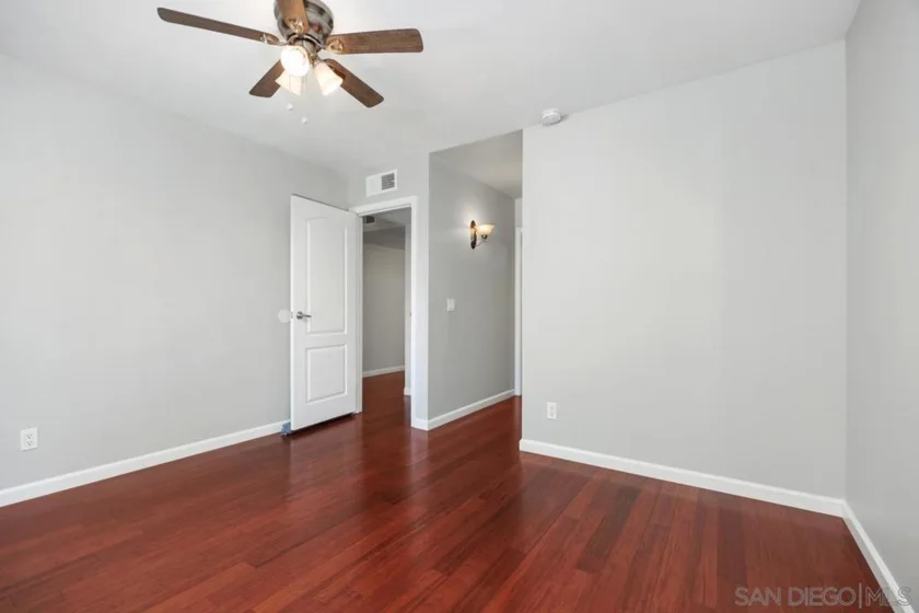 12079 Alta Carmel Court #22 photo 3