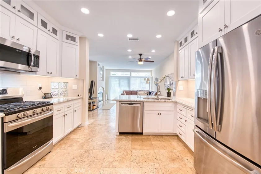 102 Stoney Pointe photo 28