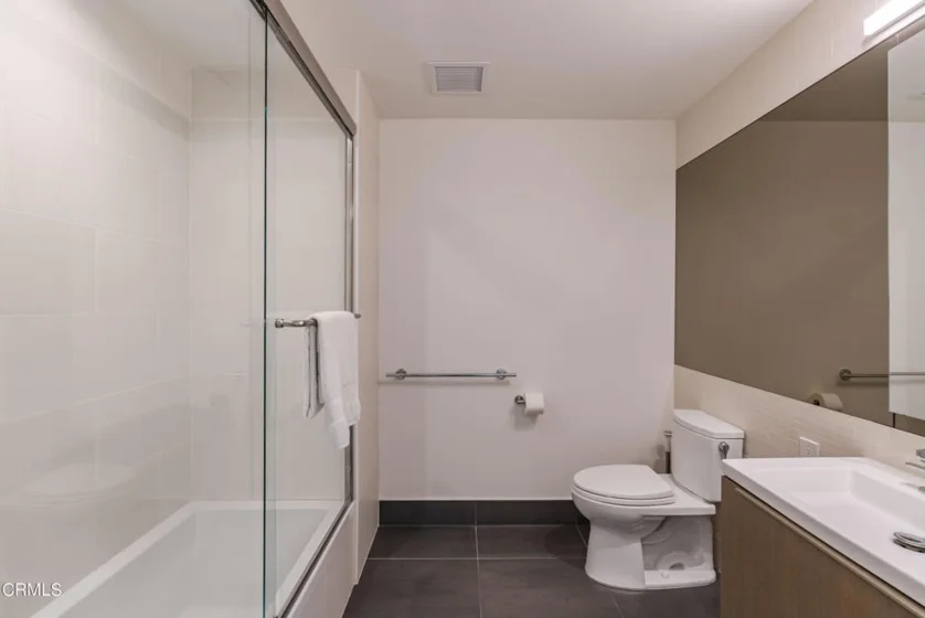 889 Francisco Street #802 photo 28