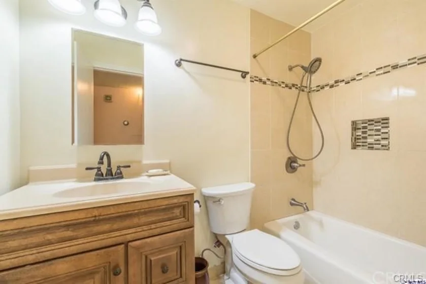 601 E Orange Grove #103 photo 6