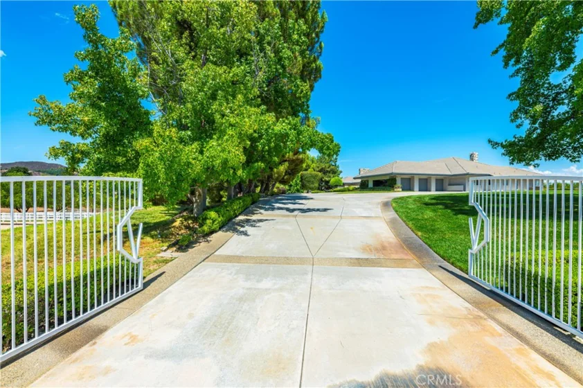21410 Avenida De Arboles photo 7
