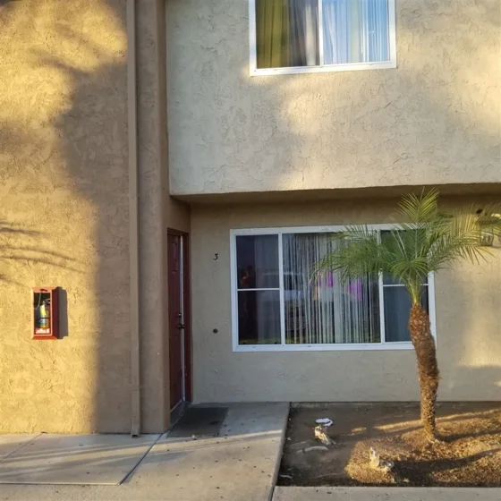 305 S S Mollison Avenue #3 photo 1