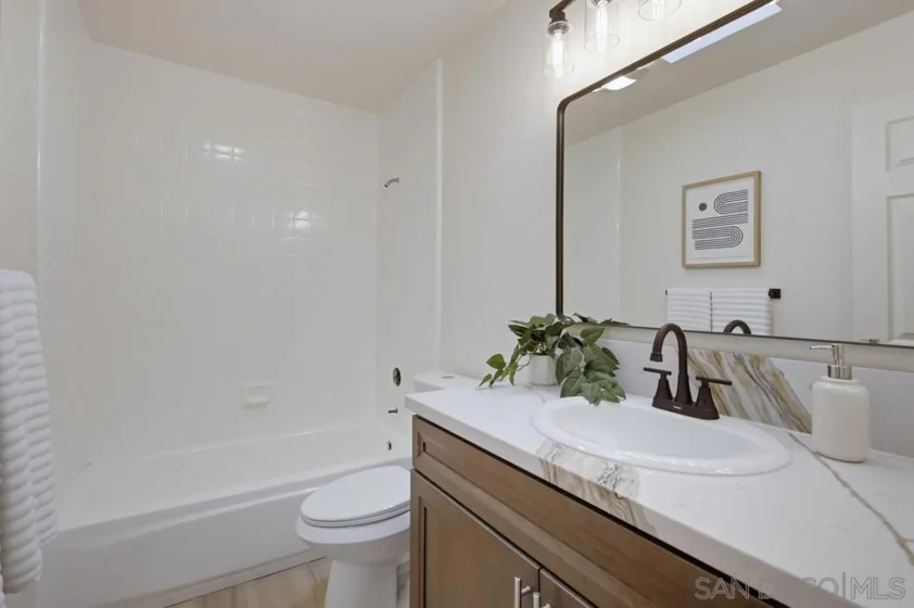 2909 Keats Street #11 photo 23