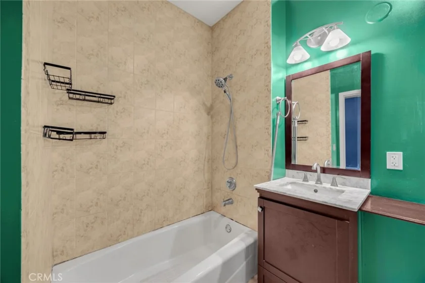6938 Laurel Canyon #303 photo 10
