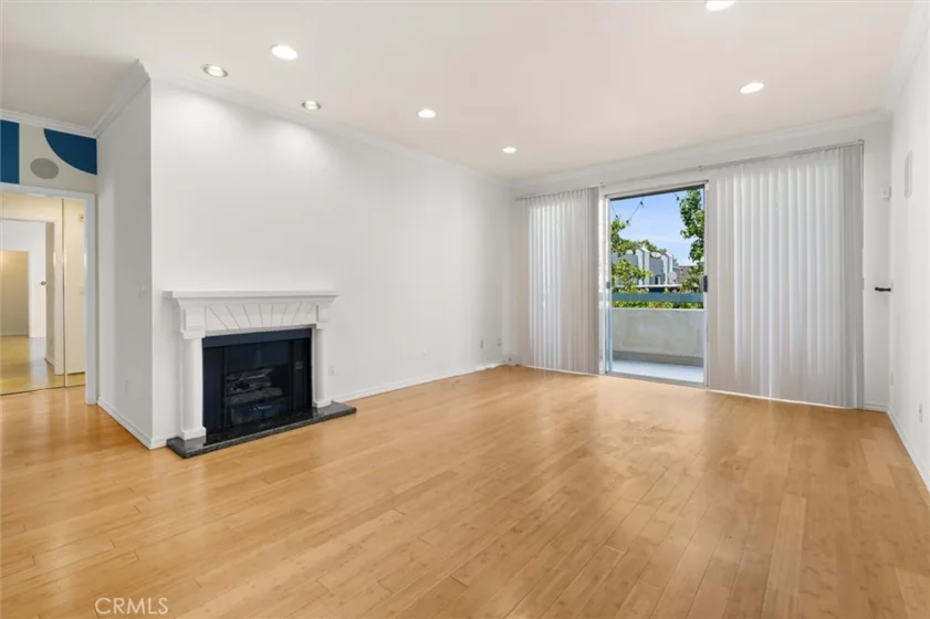 11225 Peach Grove #203 photo 6