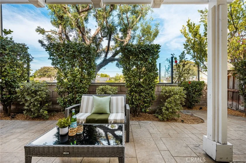 140 W Cork Tree photo 10
