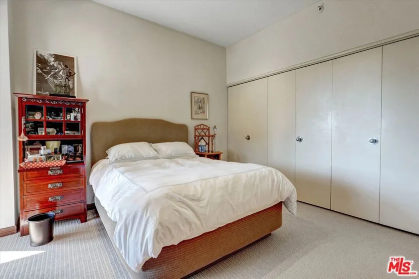 10445 Wilshire Boulevard #504 photo 30