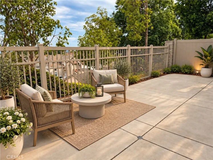 16 Torres Pointe photo 18