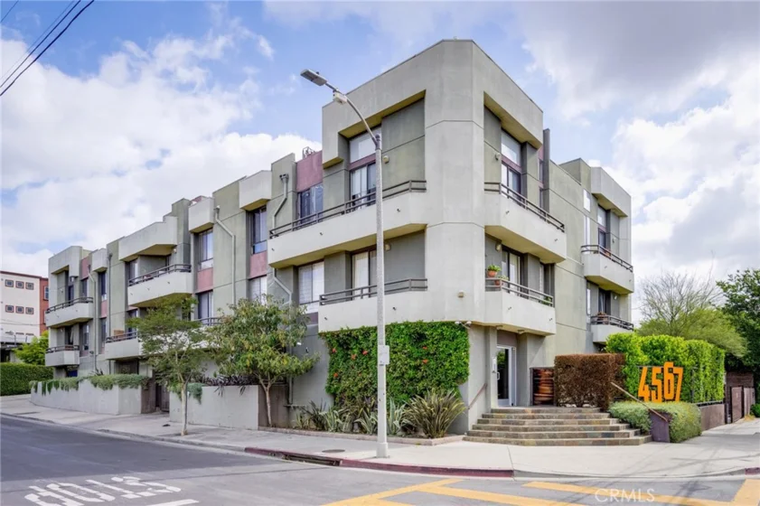 4567 Lexington Avenue #102 photo 1