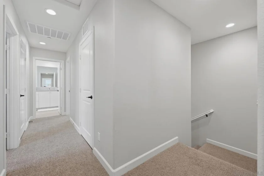 931 Slate Street photo 15