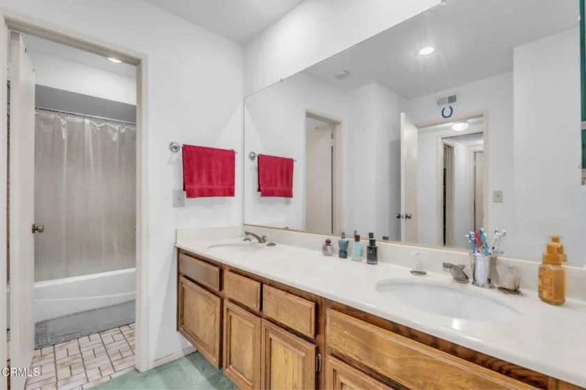640 S Lake #204 photo 17
