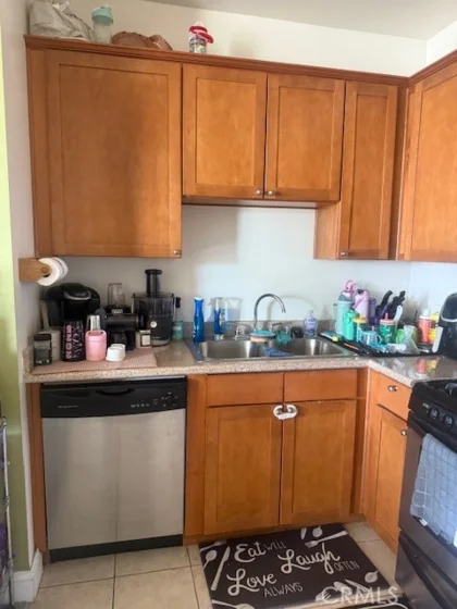 6938 Laurel Canyon #212 photo 2