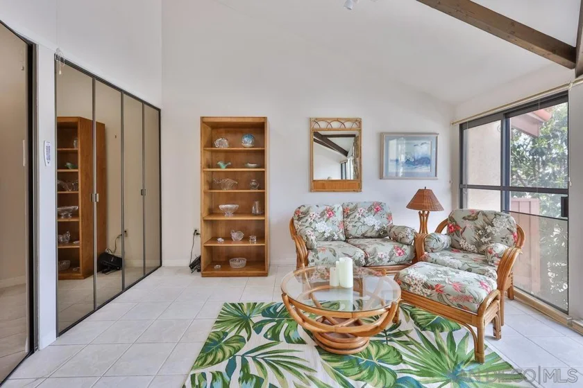 835 D Avenue #4 photo 28