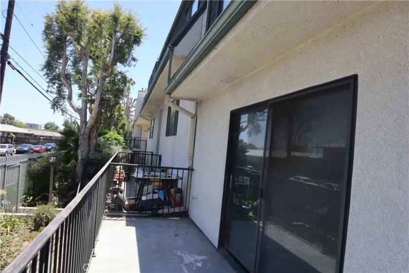 9047 Langdon #4 photo 6